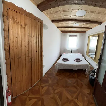 アパート Casa Nicolae Teclu ブラショフ