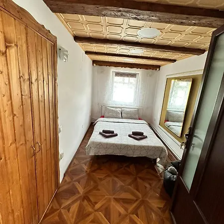 Casa Nicolae Teclu Апартаменты Брашов
